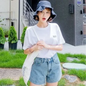 Áo thun và quần short