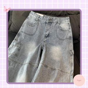 Người mẫu mặc quần áo nữ FoureLabel với outfit tối giản, dễ phối, giúp xây dựng tủ đồ thông minh và mặc đẹp mỗi ngày.